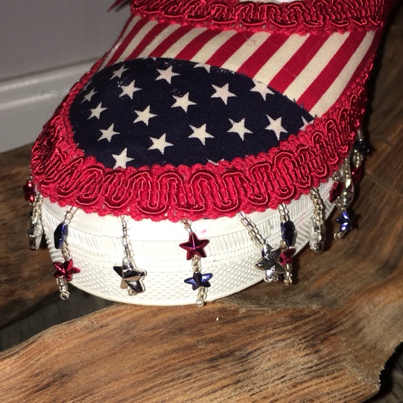 NWOB AMERICAN FLAG 4TH OF JULY CLASSIC CANVAS SHOE - Picture 4 of 7